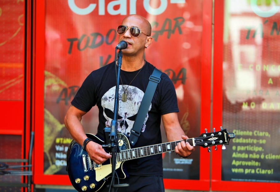 Novo Rock Brasil - Poll Ferrera