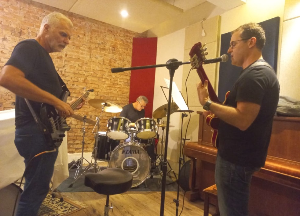 Novidade no Programa Rock na Veia Autoral - Banda Mackenna’s